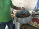 بأحد المطاعم بمدينه حائل #الكشف عن صراصير وحشرات