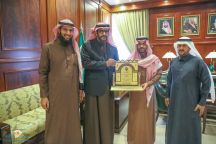 رئيس واعضاء نادي سميراء الرياضي في زيارة لنائب أمير حائل