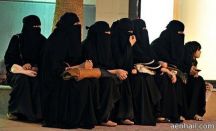 تكتشف عازبات مصابات بـ مرض الإيدز