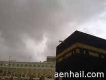 من سحب رعدية ممطرة على مكة والمشاعر المقدسة