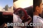 بالسيارة مع أصدقائه فيصطدم بالجدار