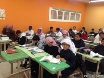 وطلابها يتصدون لـ “الإرهاب” ويعززون ” اللحمة الوطنية” بمعرض تشكيلي