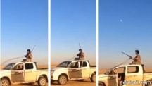 خيال على ظهر هايلكس تسير بدون سائق