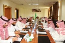 محافظ بقعاء يرئس اجتماع المجلس المحلي