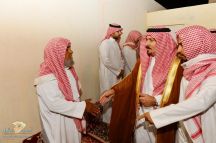 وكيل أمارة منطقة حائل الدكتور البقمي يقدم واجب العزاء لوالد وأسرة شهيد الوطن ” العنزي “
