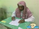 أطلب العلم من المهد إلى اللحد رغم أنه تعدى الخمسين إلا أنه يُصر على أستكمال دراسته