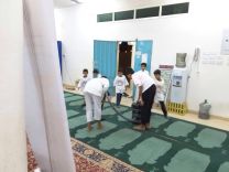 المكتب التعاوني في شري يشارك في برنامج فينا خير  بحملة( تنظيف وتطييب بيوت الله  )