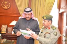أمير منطقة حائل يستقبل مدير جوازات المنطقة