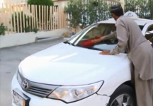 سائق باكستاني يتزوج من كفيلته الثريَّة.. ويطالب بميراثه من ثروتها المقدرة بملايين الريالات