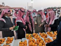 زار مدير عام فرع وزارة البيئة والمياه والزراعة بمنطقة حائل الدكتور /فهد معيض الحسني مهرجان برتقالة