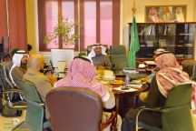 مدير عام بريد حائل يترأس إجتماع اللجنة الأمنية لملاحقة مخالفي نقل الطرود والمكاتب الغير مرخصة .