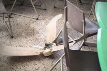 نجاة طالبة بأعجوبة بعد سقوط مروحة عليها