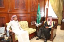نائب أمير حائل يستقبل الحاصل على المركز الأول بجائزة الملك عبدالعزيز للأدب الشعبي  الشاعر فواز العازمي