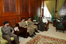 امير منطقة حائل استقبل اعضاء لجنة وطن بلا مخالف ومدير عام مطارات مناطق الشمال ومدير عام السياحة والتراث الوطني بالمنطقة