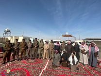 قائد القوة الخاصة لأمن الطرق بمنطقة حائل العقيد علي سبيل الحربي كرم المتقاعدين أفراد قيادة دوريات أمن طريق حائل القصيم