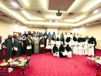 مدير صحة حائل الدكتور حمود فهد الشمري يكرم عدد من منسوبي مستشفى الولادة والاطفال وذلك خلال الاجتماع بموظفين المستشفى  للاطلاع على الجاهزية للنقل للمبنى الجديد بحي المصيف .