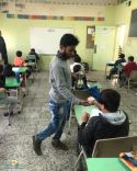 بالصور.. مدرسة الودي الإبتدائية تقدم القهوة والحلوى للطلاب أثناء الاختبارات بهدف تحسين الحالة النفسية للطلاب وتخفيف الخوف والتوتر من الاختبارات.