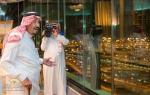 بالصور.. خادم الحرمين الشريفين يصل إلى منى للإشراف على راحة الحجاج والخدمات المقدمة لهم