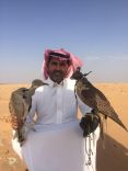 بالصور الشمري يفتتح موسم هجرة الحباري بطيره فزاع