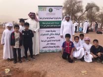 مدرسة الفارابي الإبتدائية تشارك في تشجر حائل