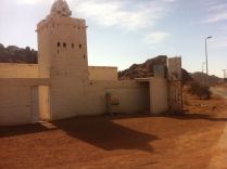 يطالبون من أهل الخير بترميم مسجدهم الوحيد