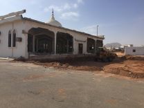 أكثر من جمعه وهم دون مسجد جمعه ويطالبون افتتاح مسجد للجمعة بدل مسجدهم الخاضع للترميم