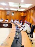 رئيس بلدية فيد ” الهديني ” يعقد اجتماعه الأول مع منسوبي البلدية