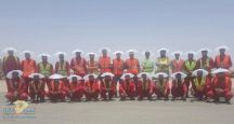 شركه شبه الجزيرة للمقاولات تأمن مظلات شمسيه و ثلاجه ماء لعمالتها على طرق غرب حائل