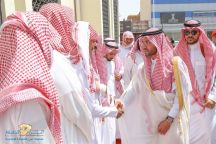نائب أمير منطقة حائل يؤدي الصلاة على شهيد الواجب فارس الشمري