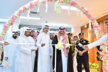 يدشن تطوير بيئة العمل بمستشفى الملك خالد و حملة الفريق الطبي المتنقل وعدد من الاعمال الصحية المتنوعه
