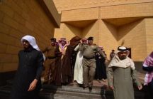 بالصور: الجموع بحائل تشارك في تشييع النقيب العليقي الذي استشهد في الحد الجنوبي