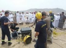 العثور على جثة مقيم ” عربي ” فقد قبل فترة داخل بئر ارتوازي .