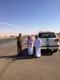 يقفان على تقاطع ( الموت ) بقرية الشيحية ويضعان الحلول ويعدون الأهالي ” انتهاء المعاناة قريباً ” …