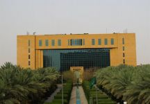 مقترح أمام “الشؤون البلدية” بإلزام المطاعم بتوفير وجبة ربع دجاجة مع الأرز بخمسة ريالات