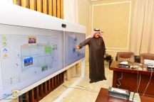 سمو امير حائل يطلع على عرض استثمارات صندوق الاستثمارات العامة في منطقة حائل .