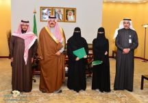 أمير حائل يُكرِّم الدكتور فهد الحماد والممرضتين مريم الشمري ووفاء العنزي لمساهمتهم في إسعاف مصاب بحادث مروري